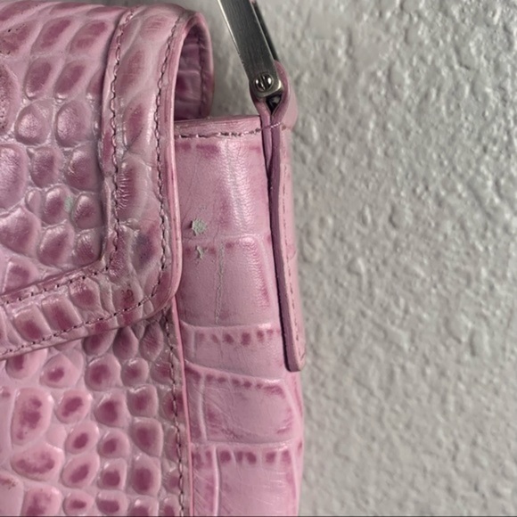 Antonio Melanie Pink Leather Snake Embossed Shouter Bag Brushed Silver Hardware - Picture 4 of 6